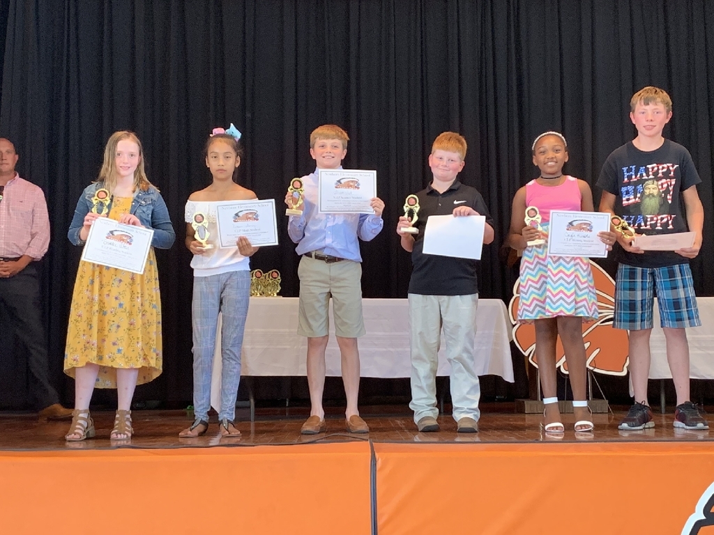 students getting awards